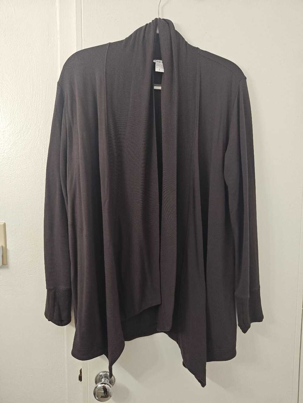 EUC Athleta Pranayama Restore Wrap